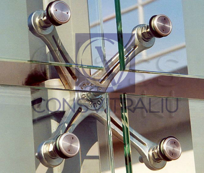 Perete cortină spider